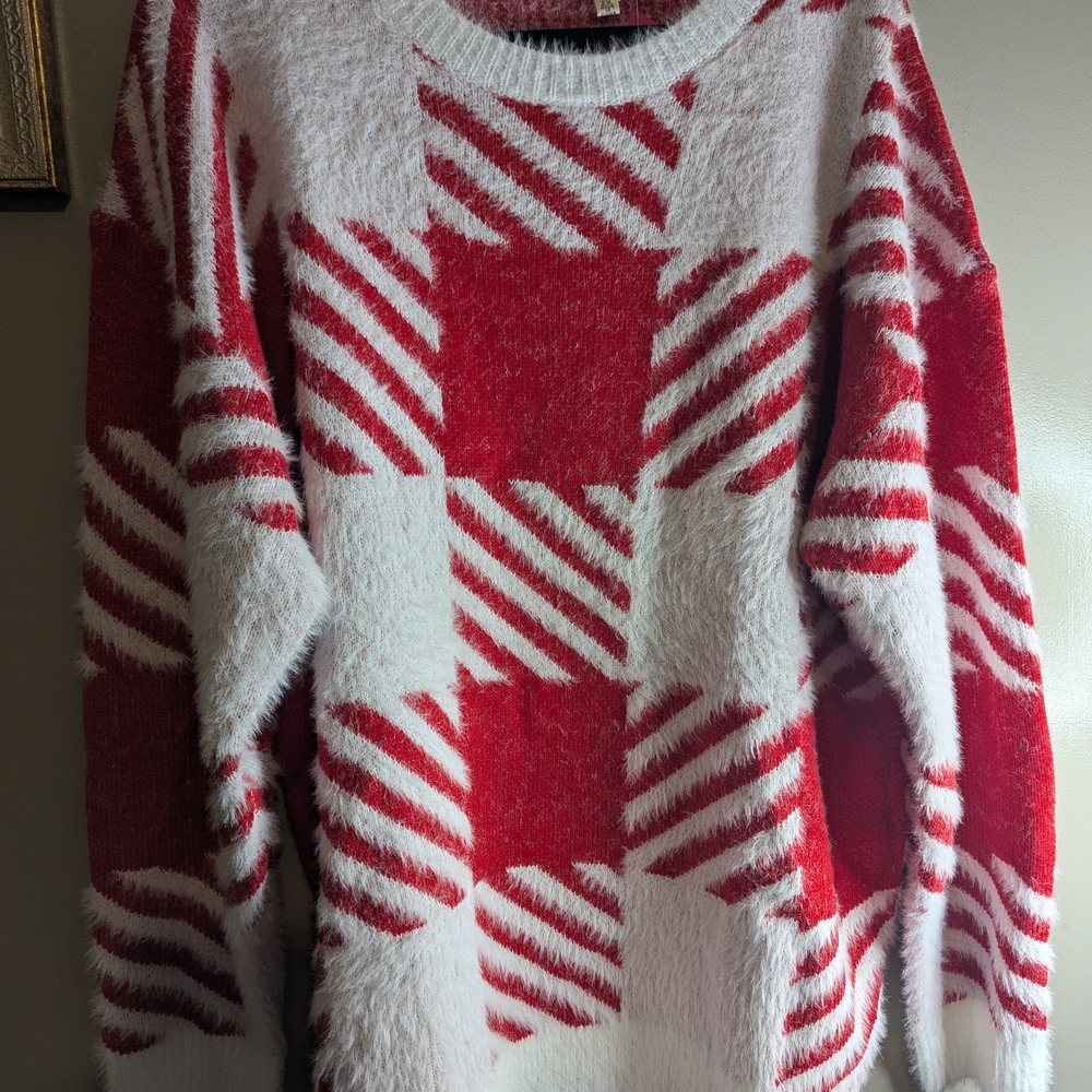Chic Navy Crew Neck Sweater with Soft Knit and Ribbed Cuffs